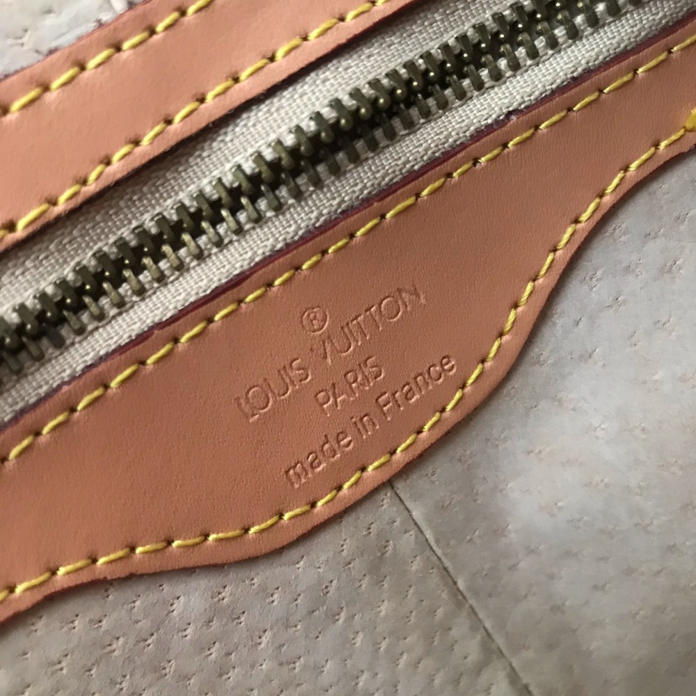 Shoulder bag